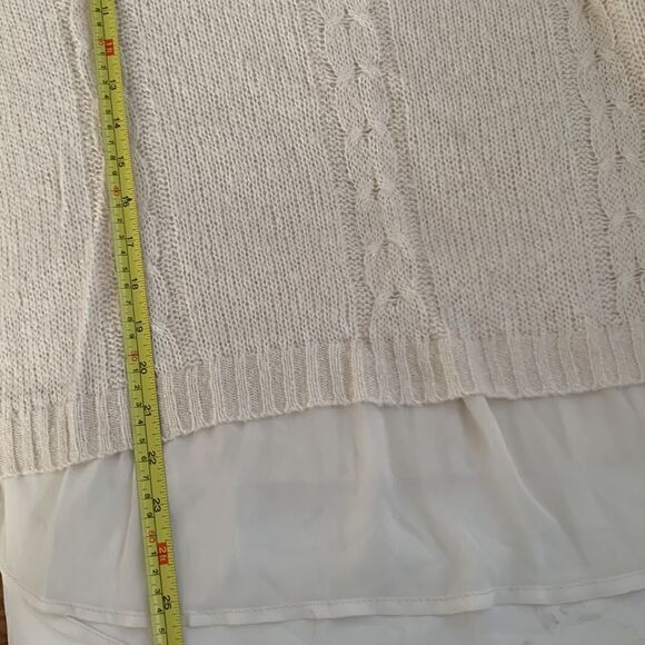 Torrid Layered Women’s White Sweater Size 0 = L - Picture 5 of 9